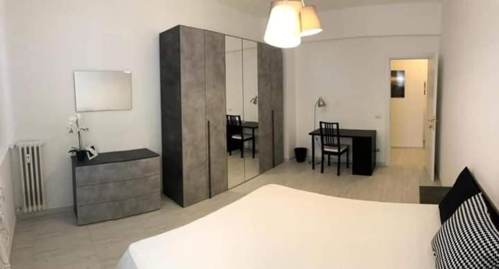 Realty Company Croce Apartamento *