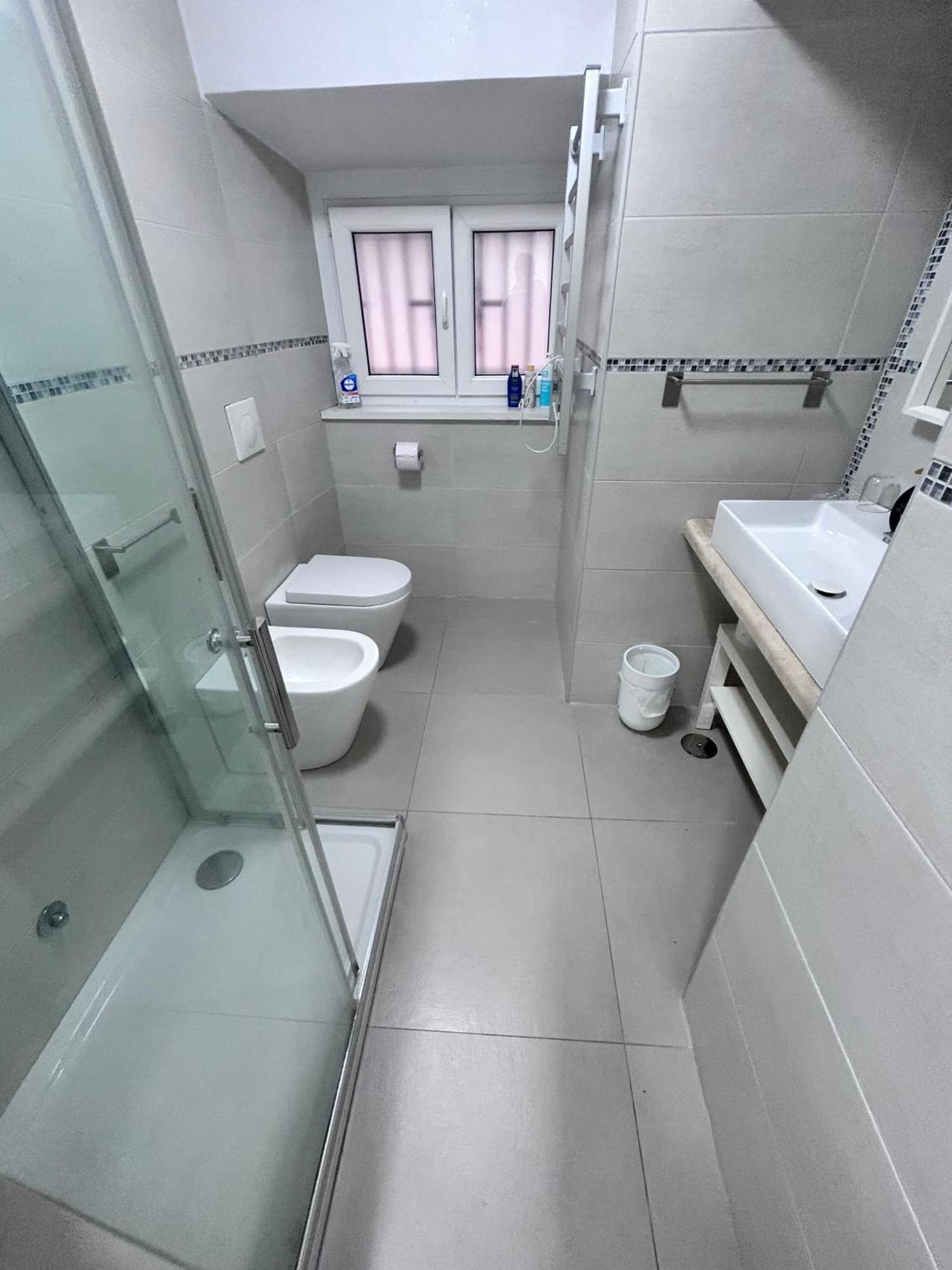 Realty Company Croce * Roma